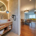 Hotel Voya