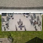 Voya Hotel 4*
